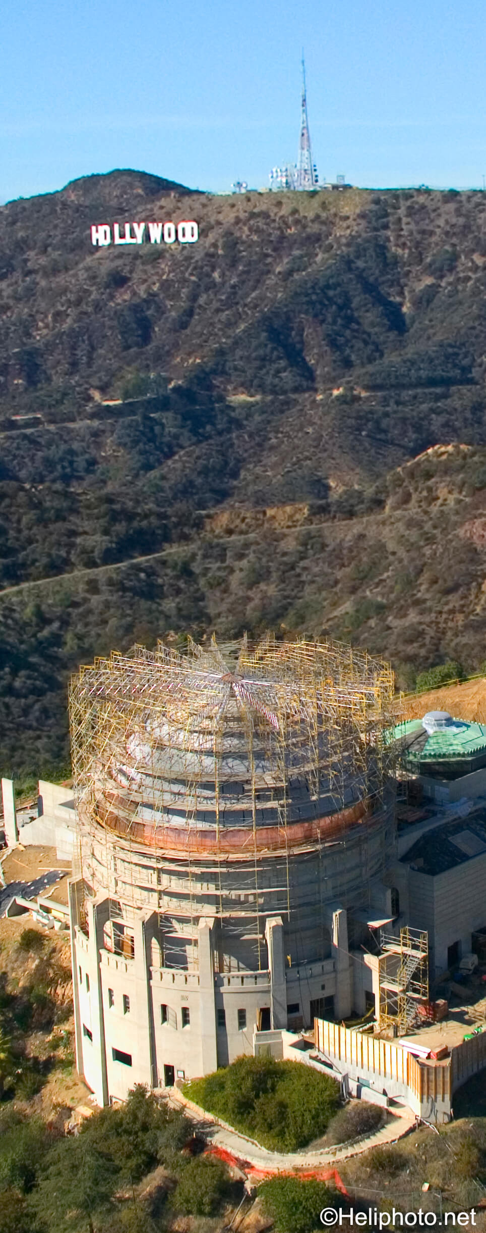 Griffith_Observatory_Hollywood_Hills